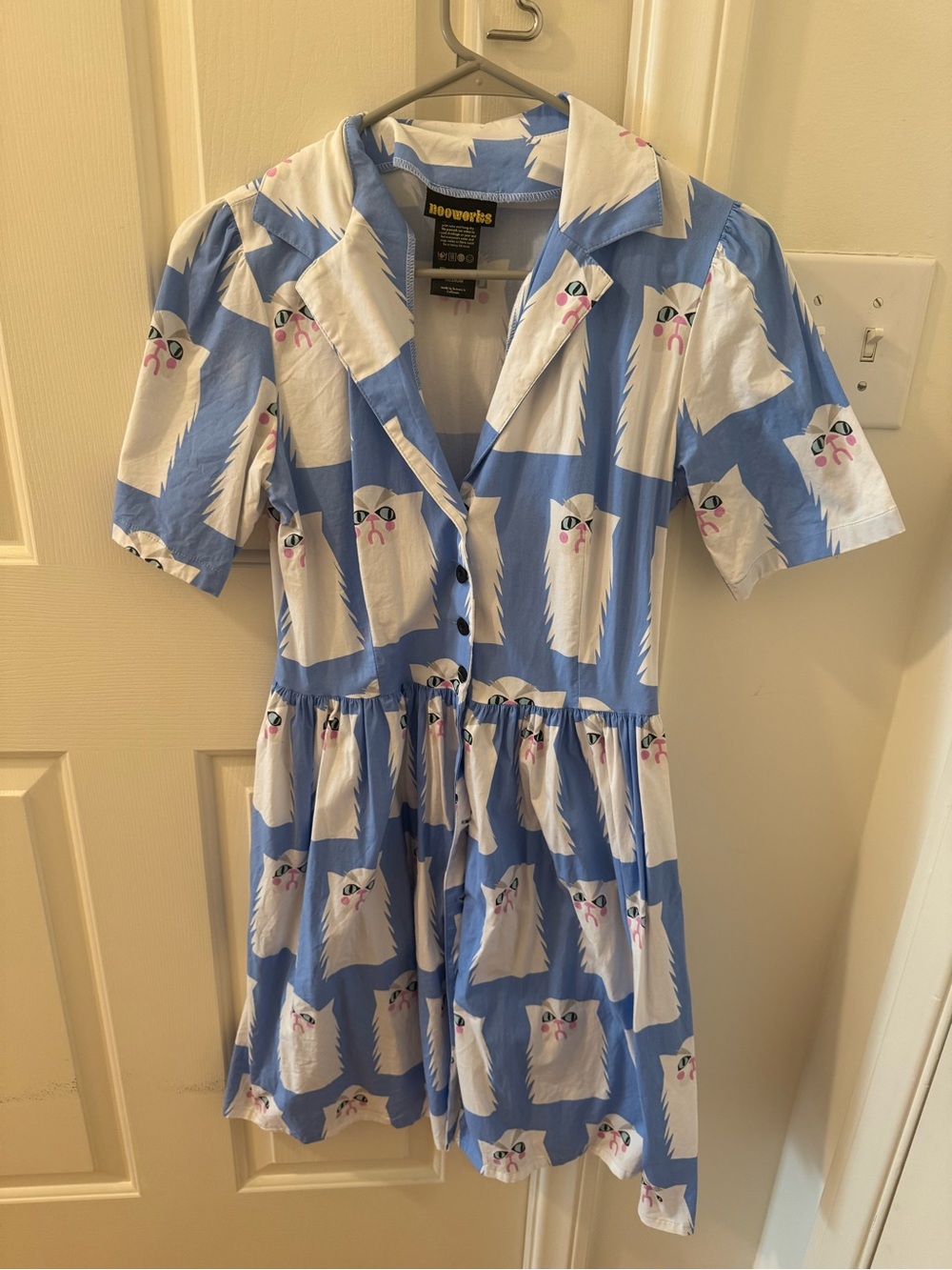 Noo works Grumpy Cat size Medium